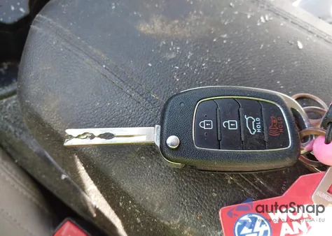 2017 Hyundai Santa Fe Sport 2.4L из США, поврежденный, VIN 5XYZU3LB5HG429716